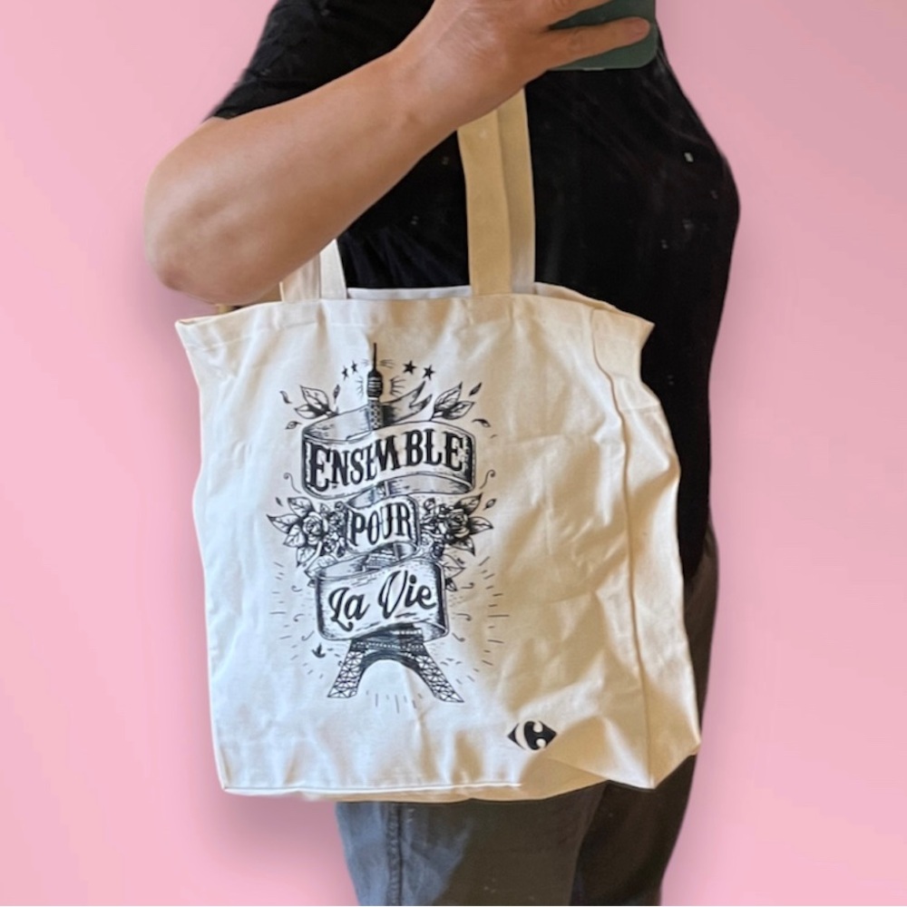 Paris NWT tote bag canvas new shopping “Ensemble pour La Vie” Eifel tower